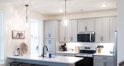 Cozy 5bd/5ba - Close to Vet School & TigerTransit