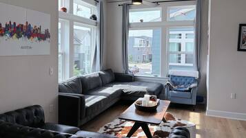 Smart TV, books, computer monitors