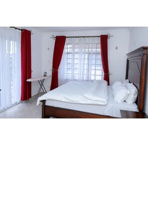 5 Schlafzimmer, BĂŒgeleisen/BĂŒgelbrett, WLAN, BettwĂ€sche