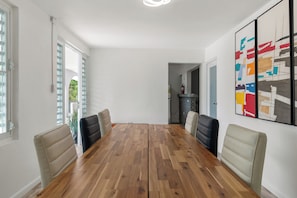 Apartment, 3 Bedrooms | Living area
