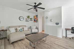 Apartment, 3 Bedrooms | Living area