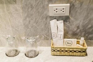 Équipements de salle de bain