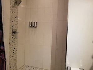 Hair dryer - Old City Apartment with Full Kitchen (Philadelphia)