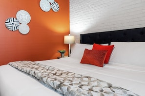 1 chambre, bureau, fer et planche à repasser, Wi-Fi