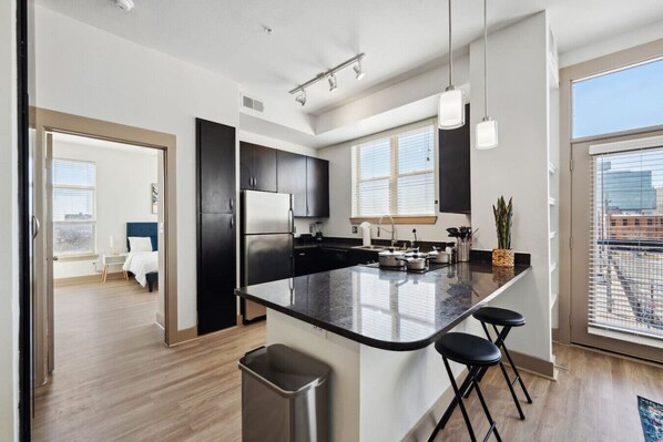 Fridge, microwave, oven, stovetop