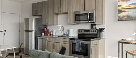 Fridge, microwave, oven, stovetop