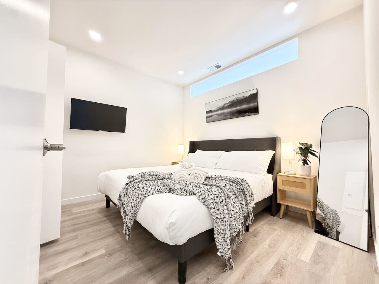 1 bedroom, desk, iron/ironing board, travel cot