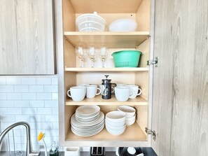 Interior - 2 BR in the heart of an old city (Philadelphia)