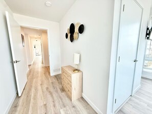 Interior - 2 BR in the heart of an old city (Philadelphia)