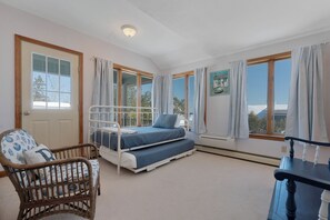 6 bedrooms, iron/ironing board, travel cot, free WiFi