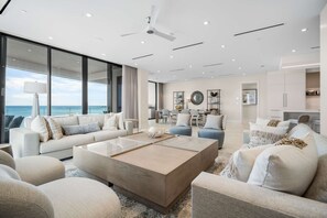 Apartment | 4 bedrooms, Internet - Aqualina 1001 in Nassau (Nassau)