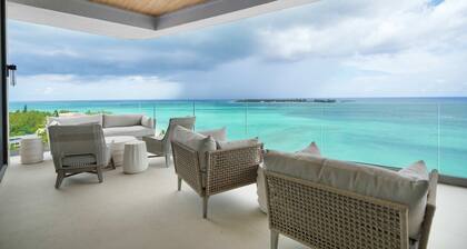 Aqualina 1001 in Nassau