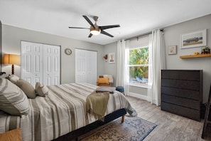 3 bedrooms, iron/ironing board, Internet, bed sheets