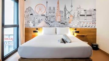 Chambre Double Standard, douche avec barres dâappui | Wi-Fi gratuit, draps fournis