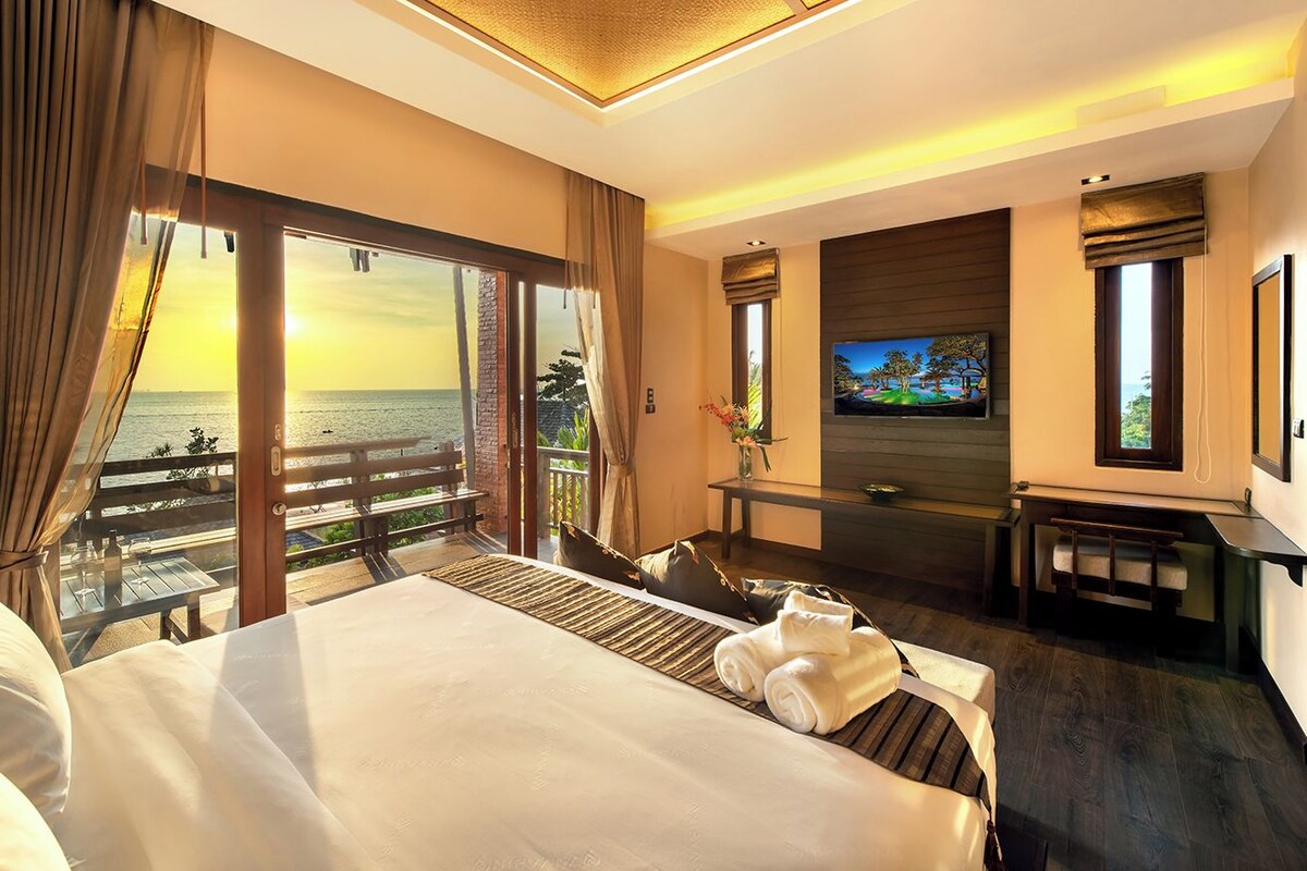 Deluxe Jacuzzi Seaview