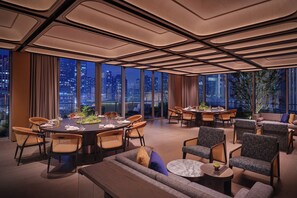 2 restaurants servant le petit déjeuner