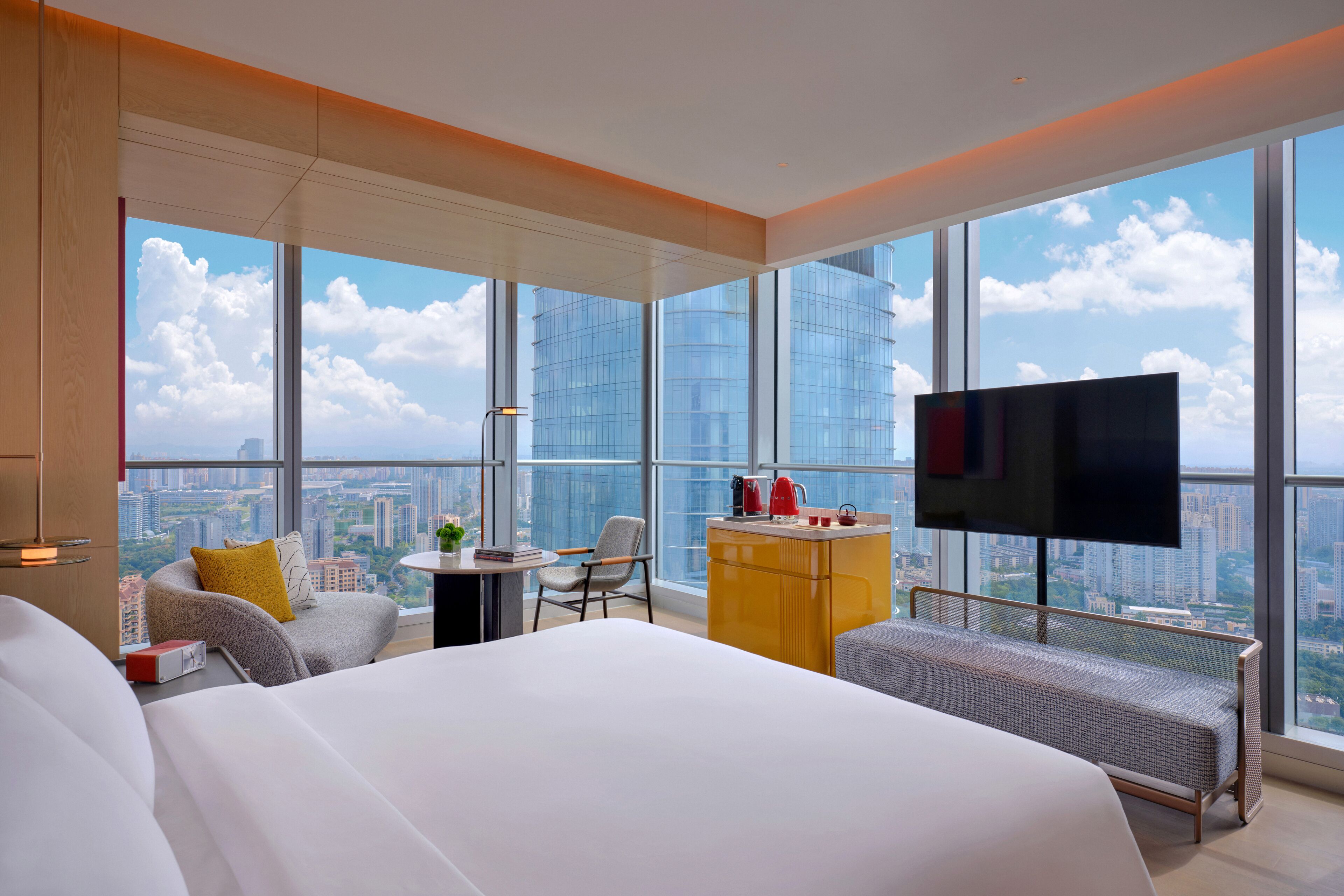 Room, 1 King Bed, City View, Corner