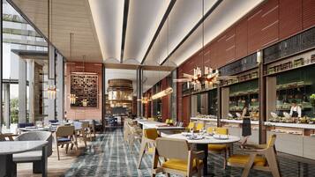 Daily buffet breakfast (CNY 188 per person)