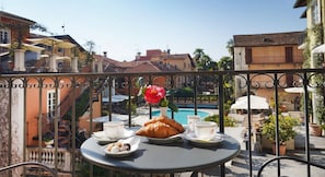 View from property - Hotel Cannero (Cannero Riviera)