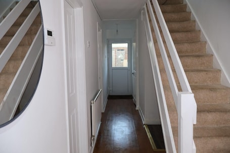 Interior. Homely 3-bedroom House close to shops and also close to the town center