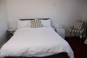 3 Schlafzimmer, Bügeleisen/Bügelbrett, WLAN, Bettwäsche