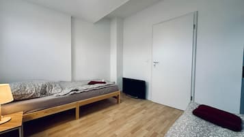 3 bedrooms, WiFi, bed sheets