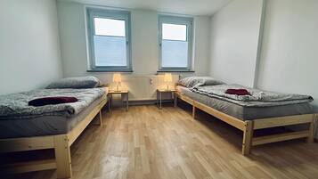 3 bedrooms, WiFi, bed sheets