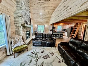 TV, fireplace - Cabin/bunkhouse for hockey teams, bird watchers, ATV/Snowmobilers, family events (Warroad)
