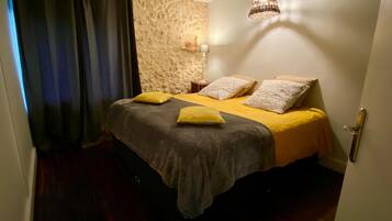 5 quartos, ferros/tábuas de passar roupa, Wi-Fi de cortesia