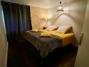 1 bedroom, iron/ironing board, free WiFi, bed sheets