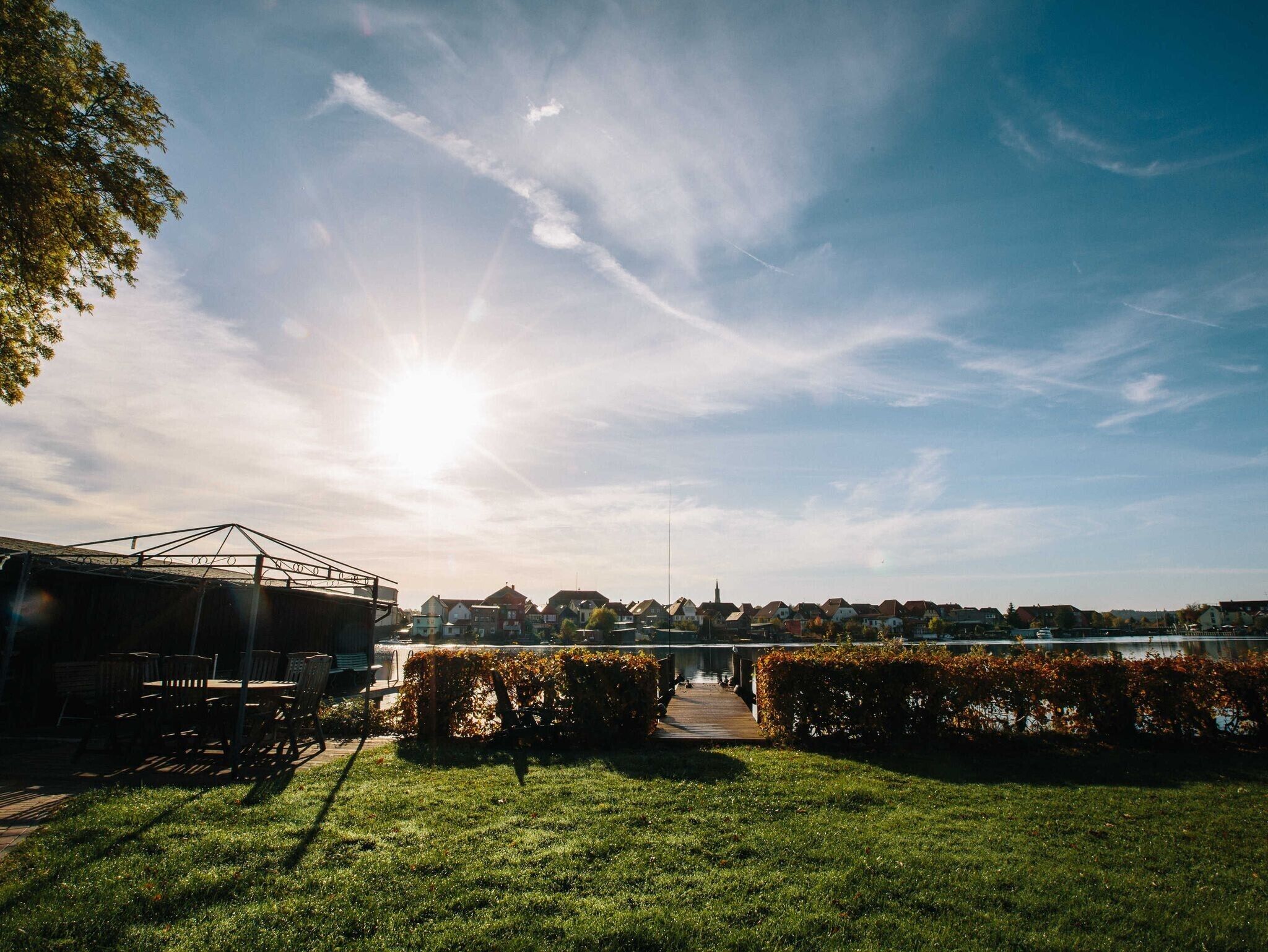 屋外ダイニングエリア