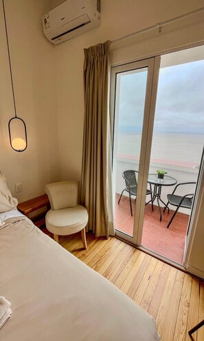 1 غرفة نوم ومكواة/لوح كي ووا�ي فاي وملاءات أسرّة