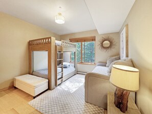 2 bedrooms, free WiFi, bed sheets