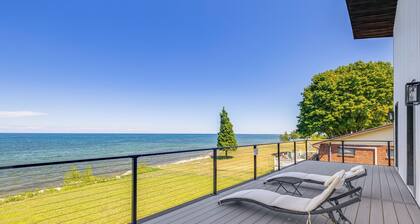 Lake Ontario Hideaway - Nature & Stillness Await!