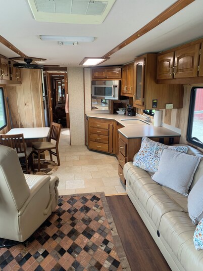 Cozy motor home in Adorable Fredericksburg IN with all amenities inside and out!
