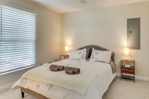 3 bedrooms, iron/ironing board, Internet, bed sheets - Cozy Family Home: 4 Mi to Downtown Aiken! (Aiken)