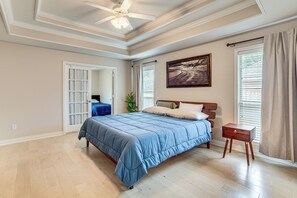 4 chambres, bureau, fer et planche à repasser, accès Internet