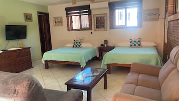 1 chambre, accĂšs Internet, draps fournis