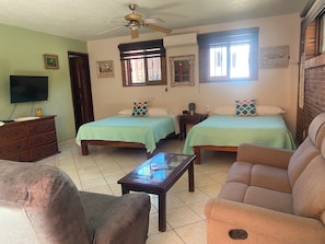 1 bedroom, Internet, bed sheets - Brisa Suave a charming studio suite with coastal décor (Corral del Risco)
