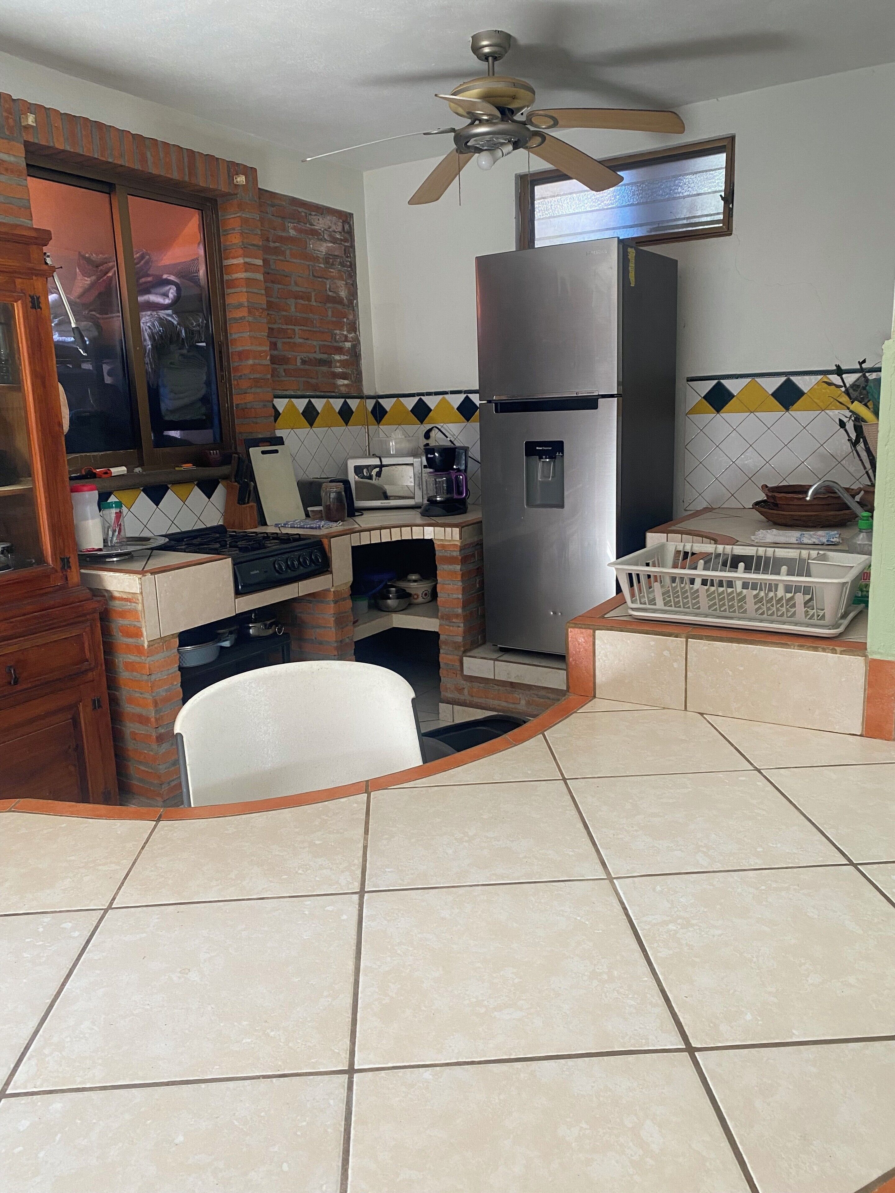 Mikrobølgeovn og kokeplater