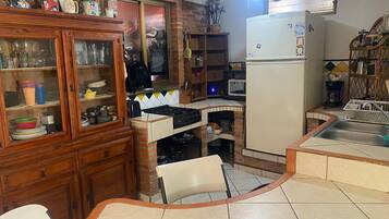 Microwave, stovetop