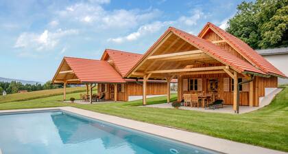 Chalet mit gemeinsamen Pool