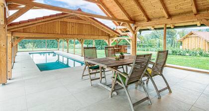 Privates Chalet mit Pool