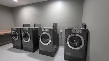 Ruang laundry