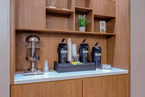 Property amenity - La Quinta Inn & Suites by Wyndham Eagle Pass (Eagle Pass)