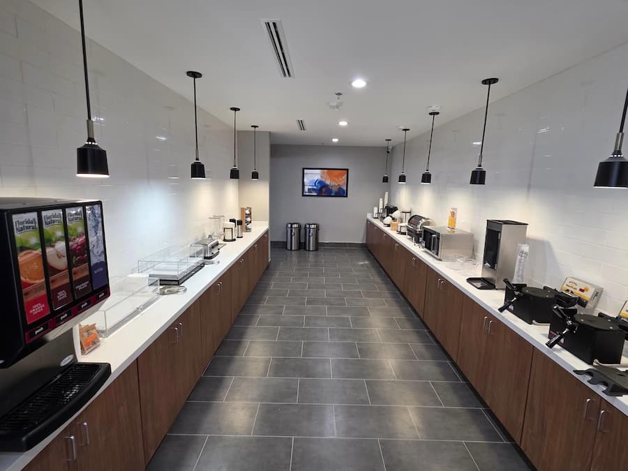 Desayuno completo incluido todos los días