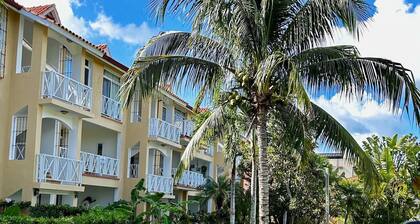 5 Minutes Dominicus Bayahibe Beach W/Distance Charming 2-bedroom Apartment