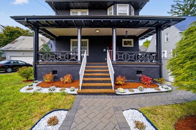 16 Guest, 10 Bed, Family Getaway- 30 min from NYC