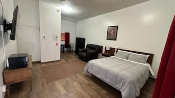 Standard Suite | Living area