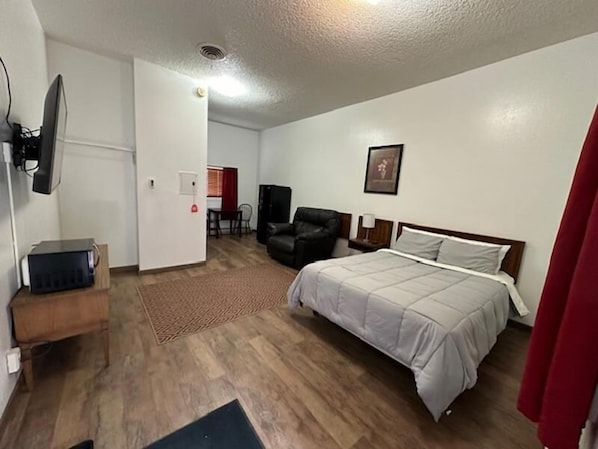 Standard Suite | Living area